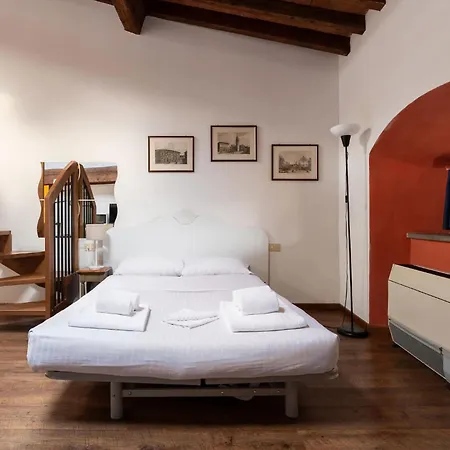 Era Apartment *